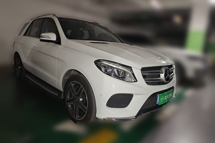 Used Mercedes-Benz GLE 2016 GLE 400 4MATIC Front Right 45 Deg