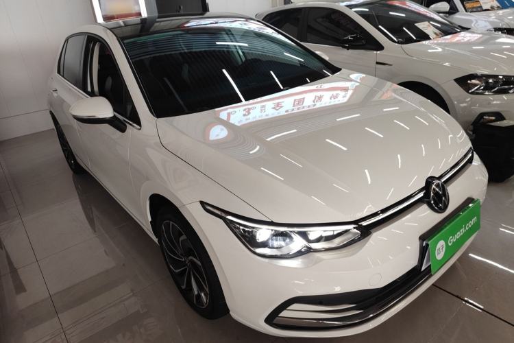 Used Volkswagen Golf 2023 Facelift 280TSI DSG Pro Front Right 45 Deg