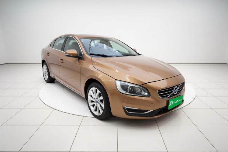 Used Volvo S60 2014 S60L 2.0T Zhiyuan Edition Exterior 2