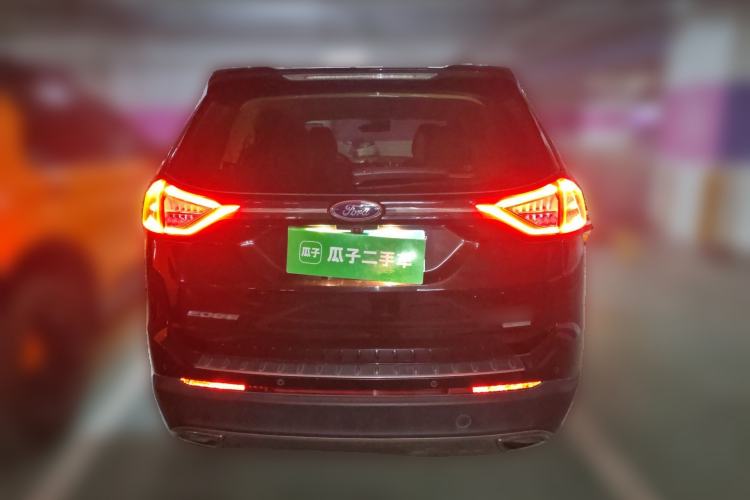 Used Ford Edge 2015 2.0T GTDi Two-Wheel-Drive High-Line Version