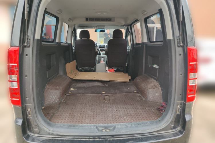 Used JAC Refine M3 2019 PLUS Maker Edition 1.8L Luxury Smart Model with 9 Seats Trunk