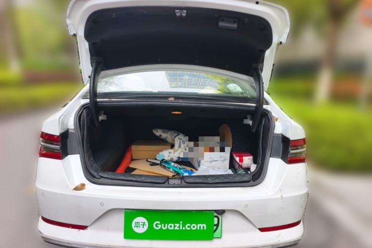 Used BYD Qin Pro New Energy 2019 DM Super Edition 1.5TI Automatic Smart Connect X-Trail Model China V Standard Trunk