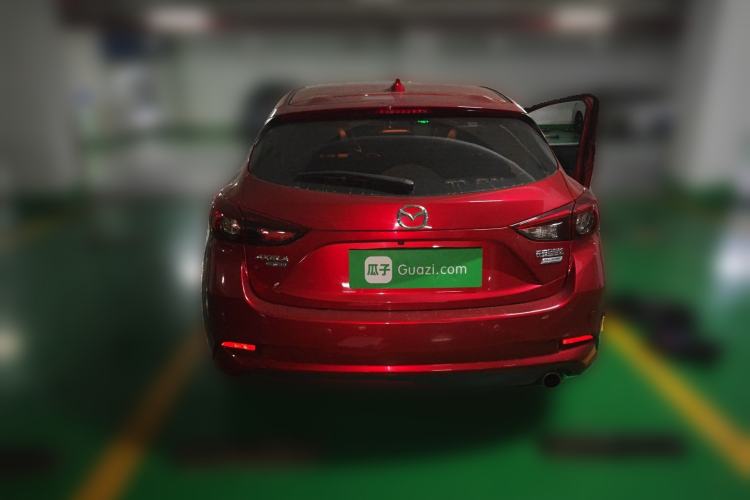 Used Mazda 3 Axela 2017 Hatchback 1.5L Automatic Luxury Model Emission Standard China V