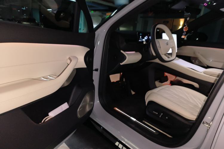 Used Nio ES6 2025 75 kWh
