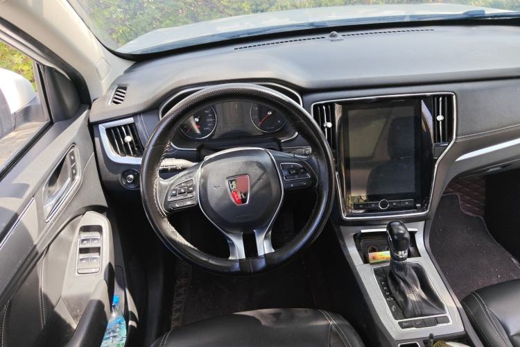 Used Roewe RX5 2019 20T Two-Wheel Drive Automatic 4G Connected Platinum Edition