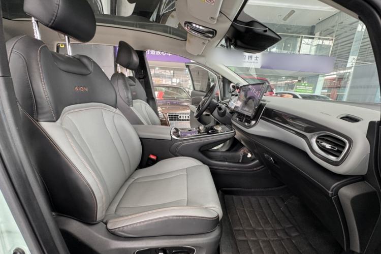 Used AION V 2021 Plus 80 Smart Technology Edition Ternary Lithium Interior 2