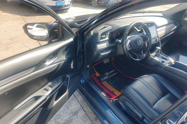 Used Honda Civic 2016 180TURBO CVT Comfort Version
