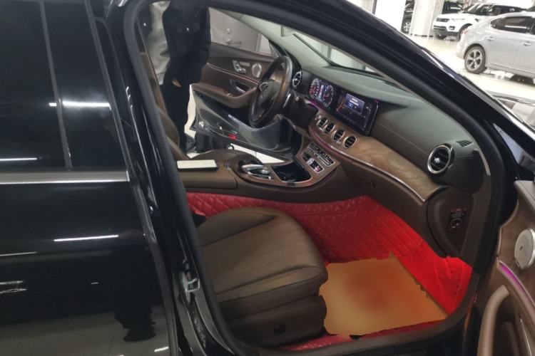 Used Mercedes-Benz E-Class 2018 Facelift E 300 L Luxury Edition
