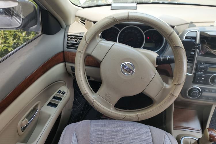 Used Nissan Sylphy 2009 1.6 XL Manual Luxury Sunroof Edition Steering Wheel
