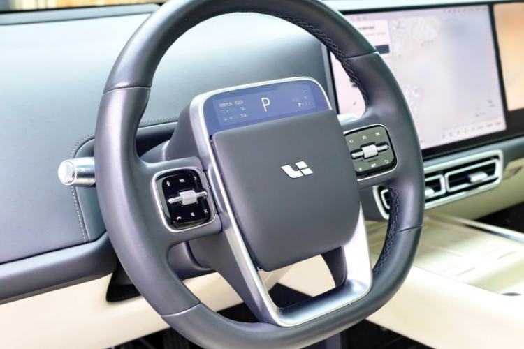 Used Li Auto L6 2024 Pro Model Interior 9