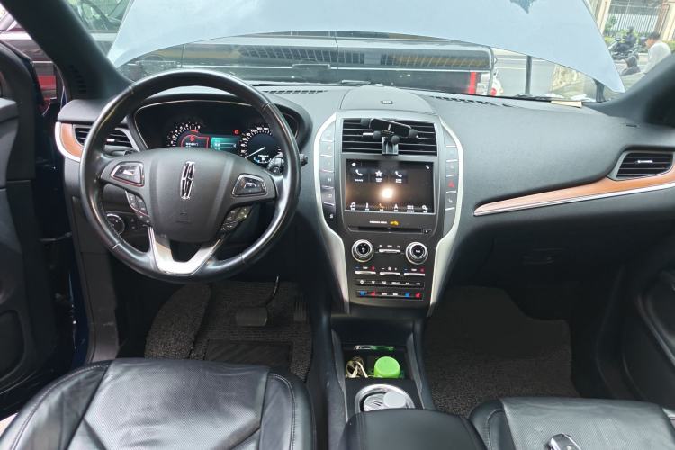 Used Lincoln MKC 2019 2.0T Two-Wheel Drive Zunya Version China VI Standard
