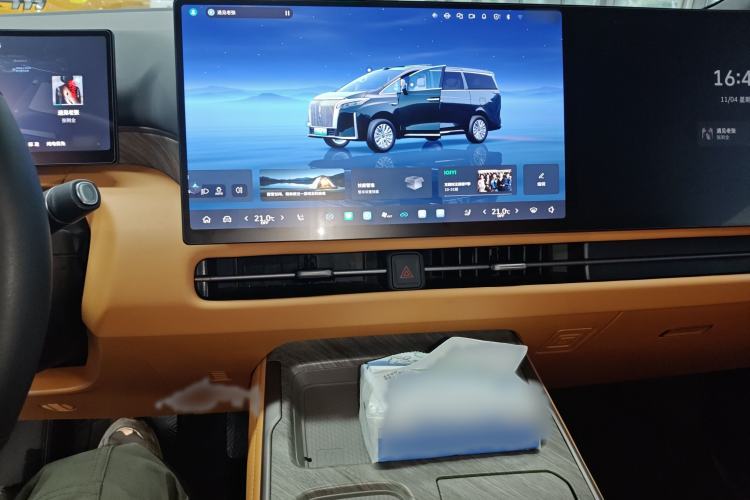 Used Wey Gaoshan 2025 Four-Wheel Drive Alpine 9 Audio And AC Panel