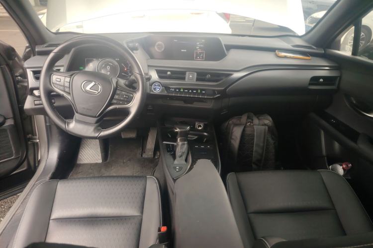 Used Lexus UX 2020 260h Explore & Adventure Edition