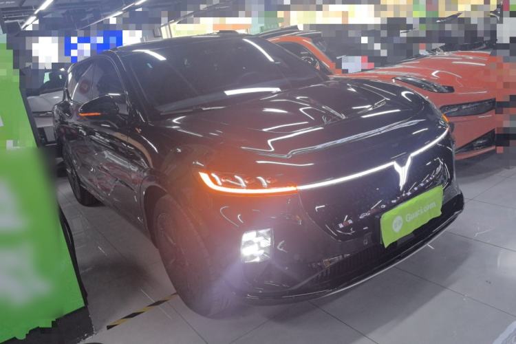 Used VOYAH COURAGE 2024 Four-Wheel Drive Global Edition Front Right 45 Deg