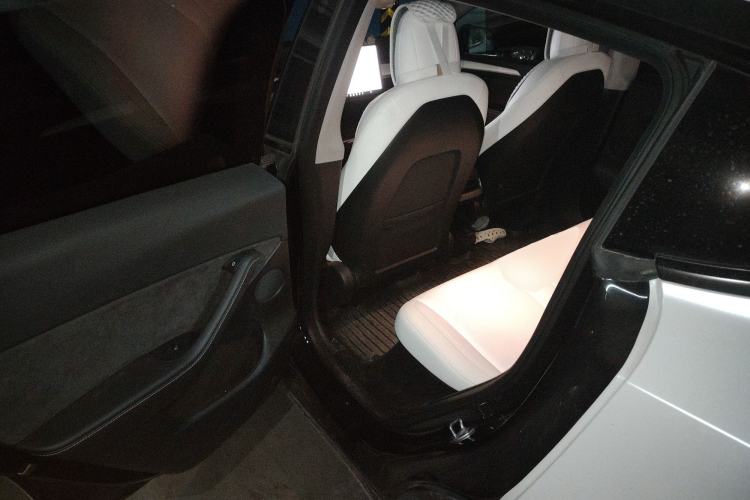 Used Tesla Model Y 2021 Standard Range Rear-Wheel Drive Version