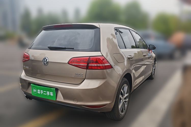 Used Volkswagen Golf 2016 230TSI Automatic Luxury Version Rear Right 45 Deg