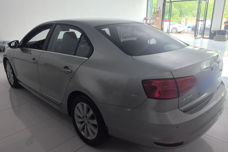 Used Volkswagen Sagitar 2015 1.6L Automatic Comfort Model