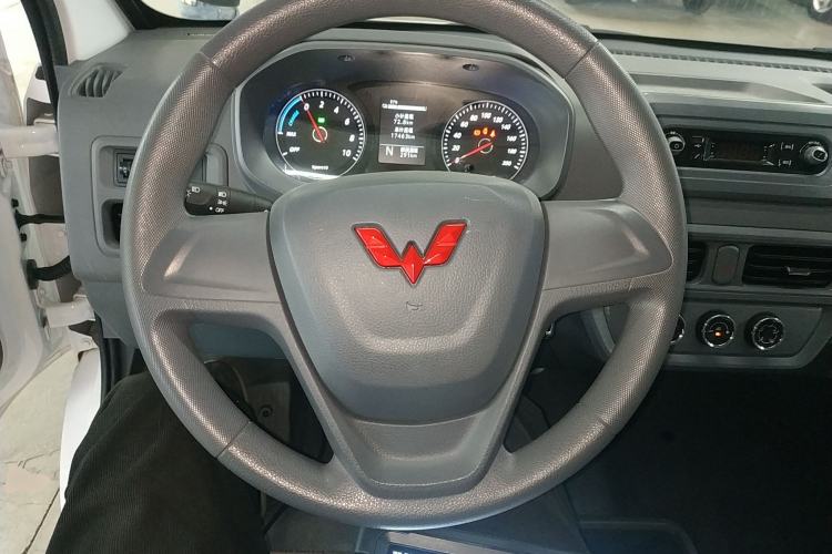 Used Wuling Yangguang 2024 300km Range Practical Window-Sealed Version 60kW