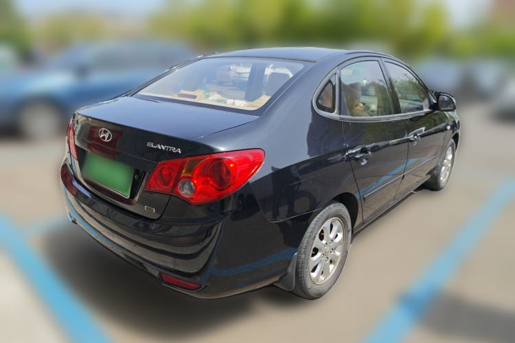 Used Hyundai Celesta 2010 1.6L MT GL Rear Right 45 Deg