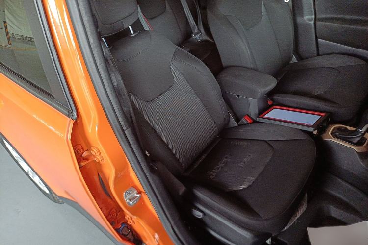 Used Jeep Renegade 2017 180T Automatic High-Energy Version