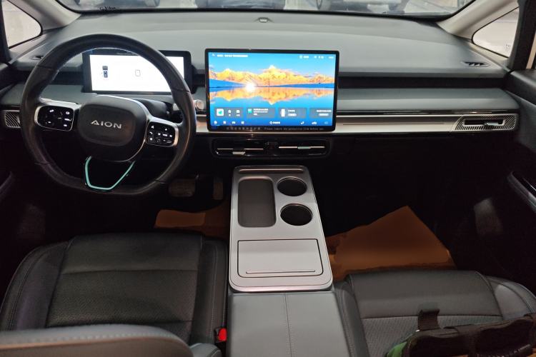 Used AION Y 2023 Plus 510 Smart Edition