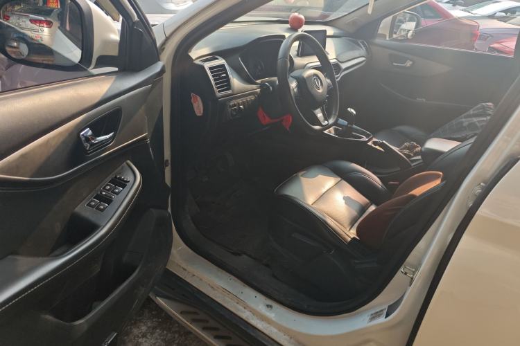 Used Dongfeng Fengon S560 2019 1.8L Manual Urban Model