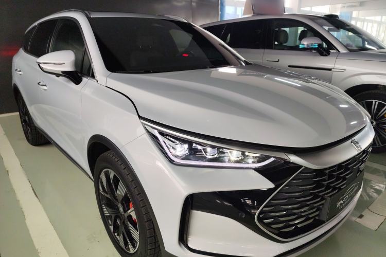 Used BYD Tang New Energy 2024 DM-p Champion Edition 215 km All-Wheel-Drive Flagship Model Front Right 45 Deg