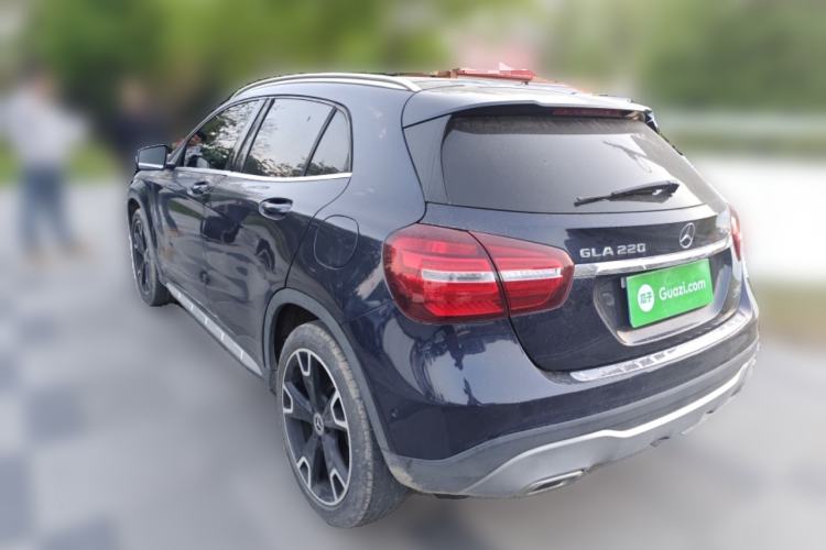 Used Mercedes-Benz GLA 2017 GLA 220 4MATIC Fashion Model Rear Left 45 Deg