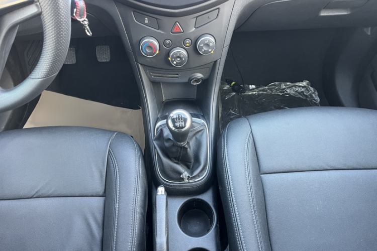 Used Chevrolet Trax 2016 1.4T Manual Two-Wheel Drive Comfort Version with Sunroof