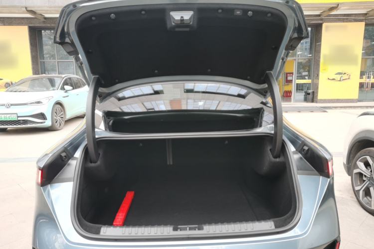 Used Lynk & Co 07 2024 EM-P 126 Long-Range Ultra
