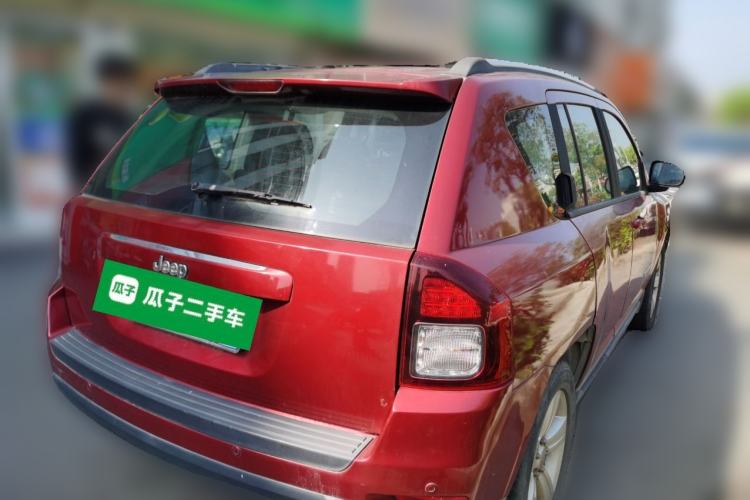 Used Jeep Compass 2013 2.0L two-wheel drive sport version Rear Right 45 Deg