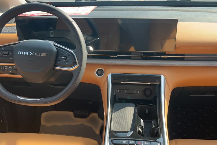 Used SAIC MAXUS G50 PHEV 2025 Leading Edition