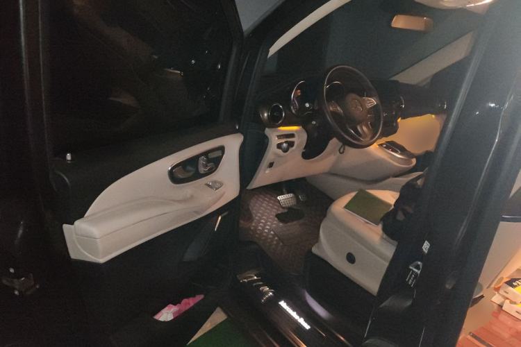 Used Mercedes-Benz V-Class 2021 V 260 L Long-wheelbase Luxury Edition