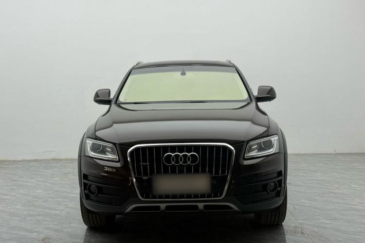 Used Audi Q5 2017 Plus 40 TFSI Comfort Model Exterior 1