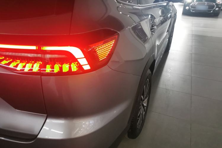 Used Chery Tiggo 8 PRO 2024 Champion Edition 290T Two-Wheel Drive Shining Version 5 Seats
