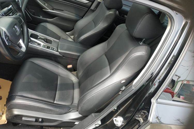 Used Honda Accord 2022 260TURBO Luxury Edition Left Front Seat