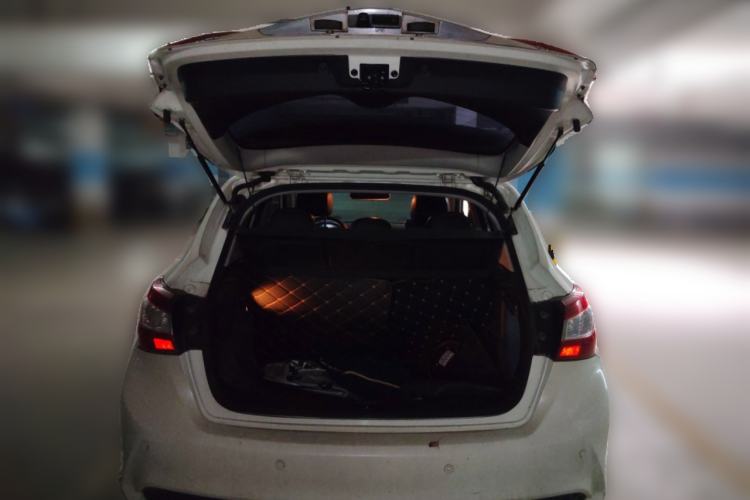 Used Nissan Tiida 2016 1.6L CVT Smart Drive Edition Trunk