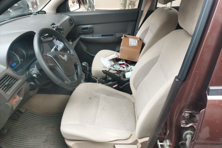 Used Wuling Hongguang 2015 1.5L S Basic Version China V Standard