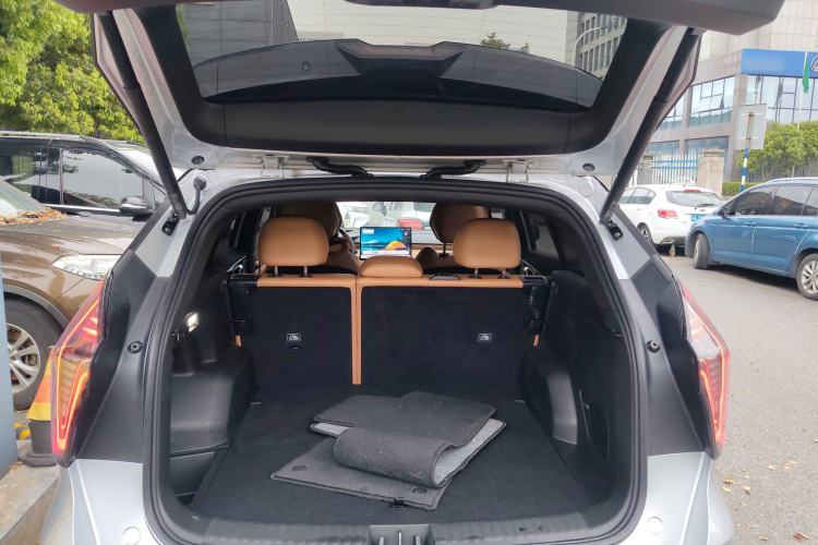 Used Geely Auto FX11 2025 4th Generation 1.5TD DCT Jinxiu Trunk