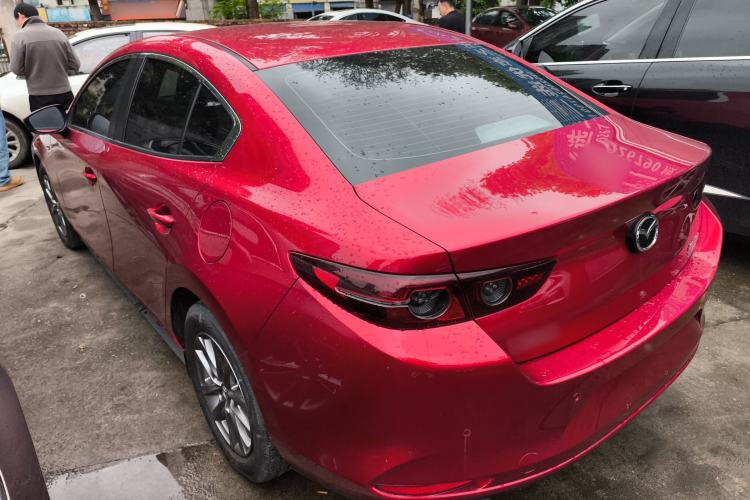 Used Mazda 3 Axela 2020 1.5L Automatic Luxury Version
