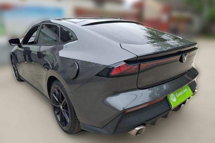 Used CHANGAN UNI-V 2022 1.5T Smart Navigation Version
