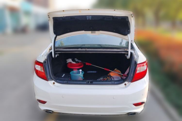 Used BYD G5 2014 1.5TI Manual Luxury Edition