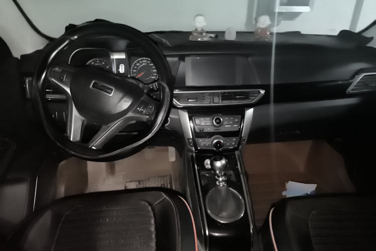 Used Zotye Domy X5 2015 1.5T Manual Luxury Version China IV Standard