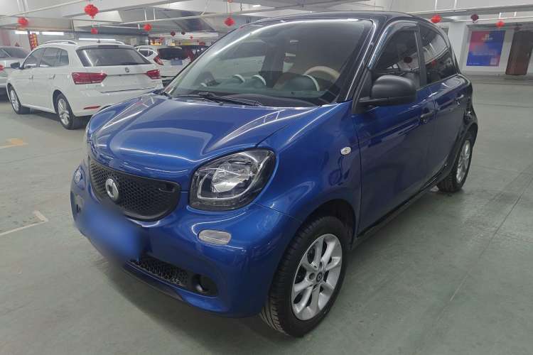 Used smart forfour 2018 1.0L 52 kW Dynamic Edition