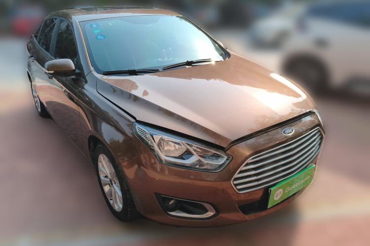 Used Ford Escort 2017 Happiness Edition 1.5L Automatic Fashion Version Front Right 45 Deg