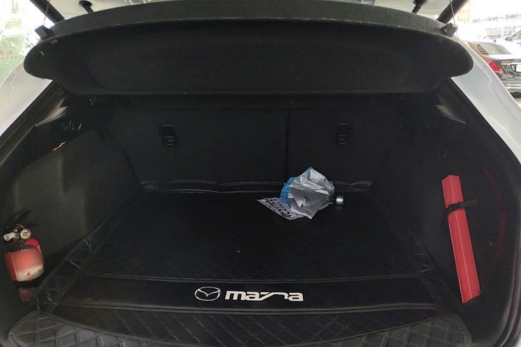 Used Mazda CX-4 2018 2.5L Automatic 4x4 Bluelight Fearless Edition China V Standard