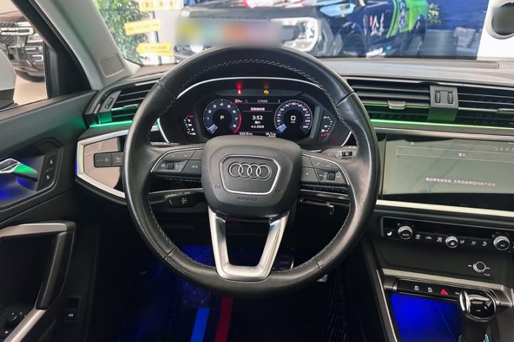 Used Audi Q3 2023 35 TFSI Progressive Dynamic Edition (1.4T) Interior 1