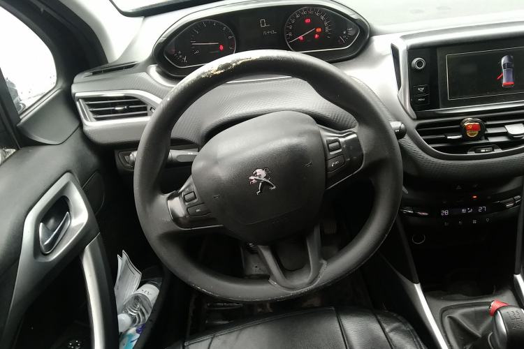 Used Peugeot 2008 2014 1.6L Manual Fashion Edition Steering Wheel