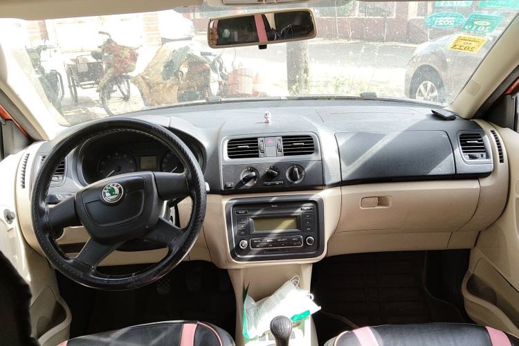 Used Skoda Fabia 2012 1.4L Manual Crystal Edition