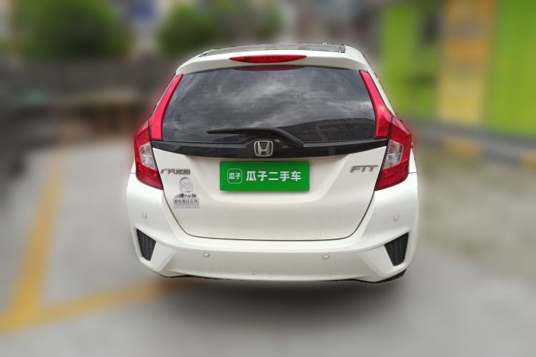 Used Honda Fit 2014 1.5L SE CVT Fashion Model Rear